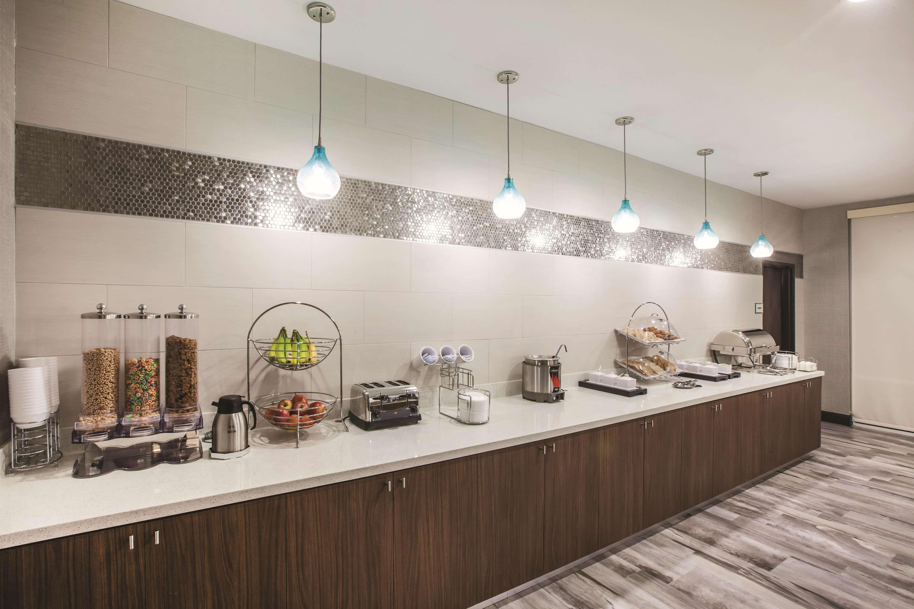 La Quinta Inn & Suites Port Allen La Εξωτερικό φωτογραφία