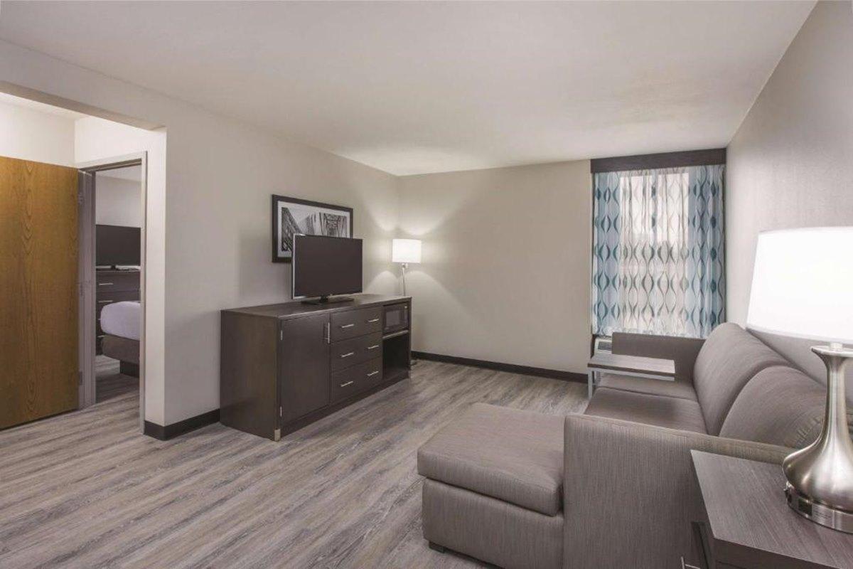 La Quinta Inn & Suites Port Allen La Εξωτερικό φωτογραφία